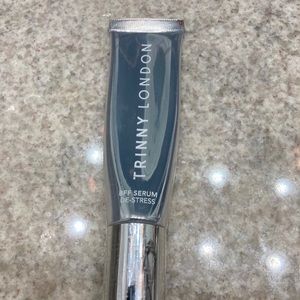 Trinny London BFF Serum De-Stress Foundation